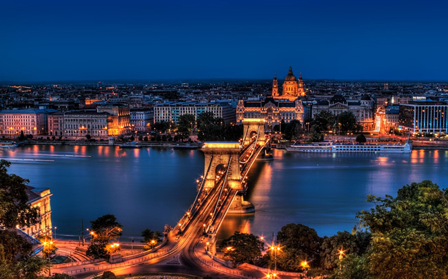 Budapest Hungary Vào ban đêm
