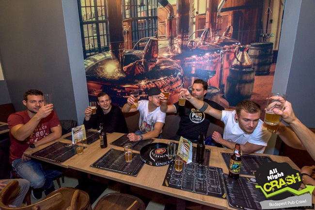 Tất cả các câu lạc bộ đêm sụp đổ 