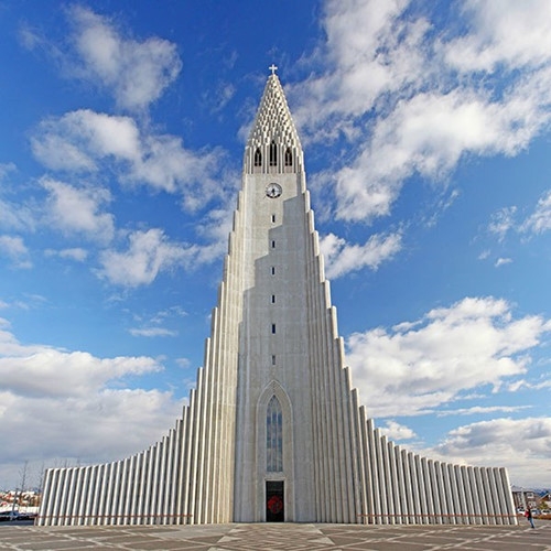 Nhà chọc trời ở Reykjavik, Ai Len