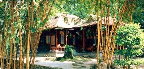 Chiêm ngưỡng phong cách kiến trúc Pháp cổ điển ở Huế 5