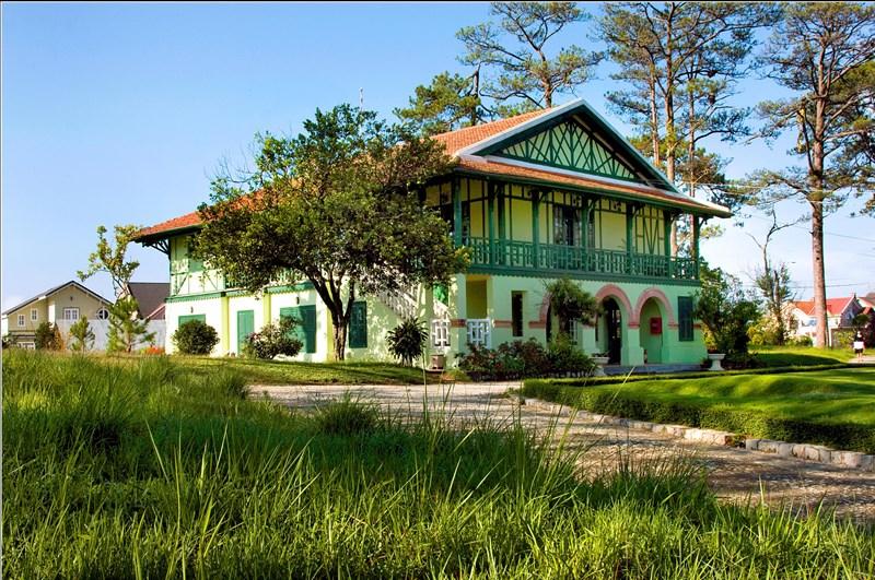 Kết quả hình ảnh cho Khu biệt thự Pháp cổ