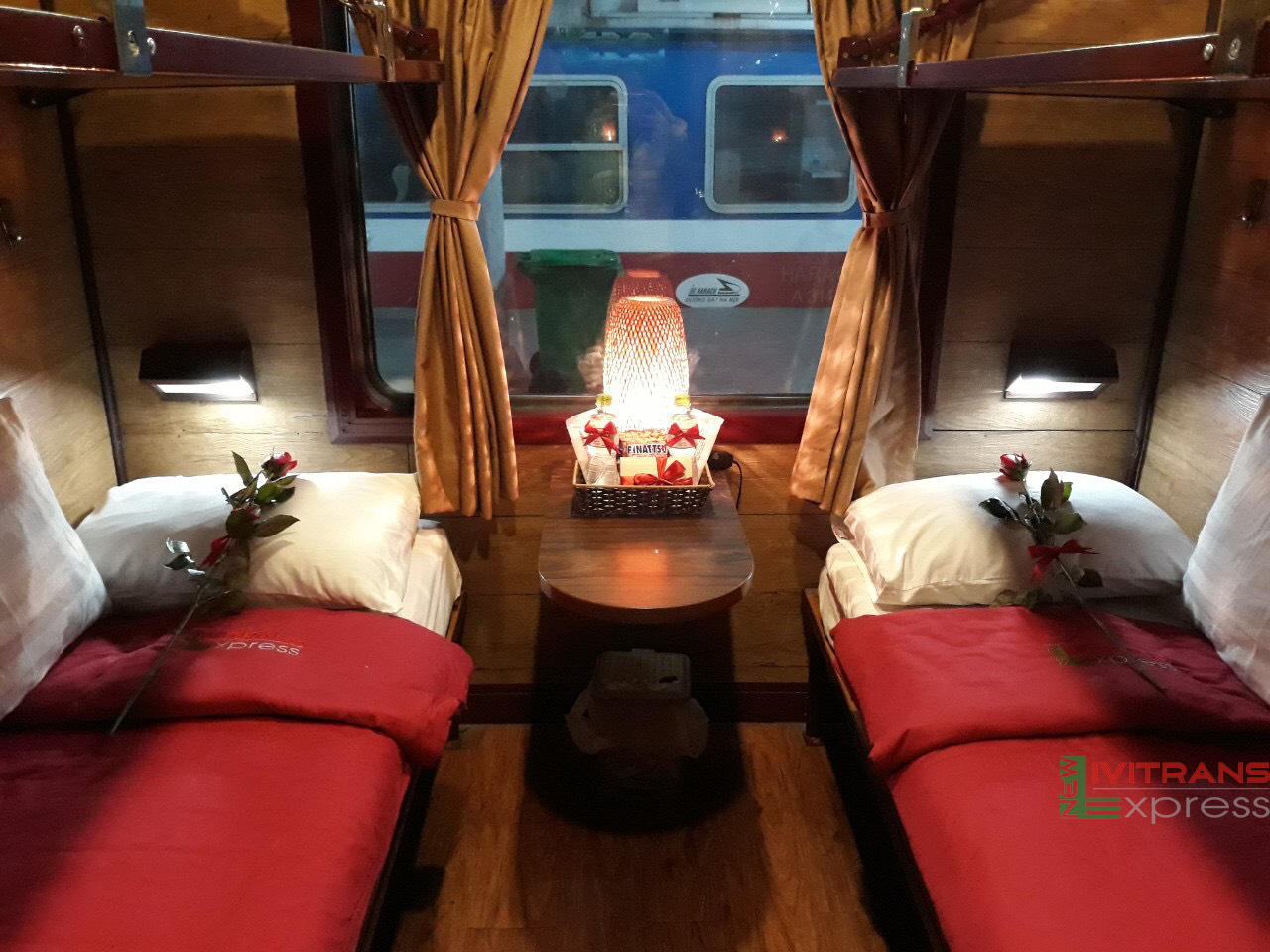 Tàu Lào Cai Hà Nội ( SP2) toa giường nằm chất lượng cao ( 5sao ) của hãng New Livitrans Express